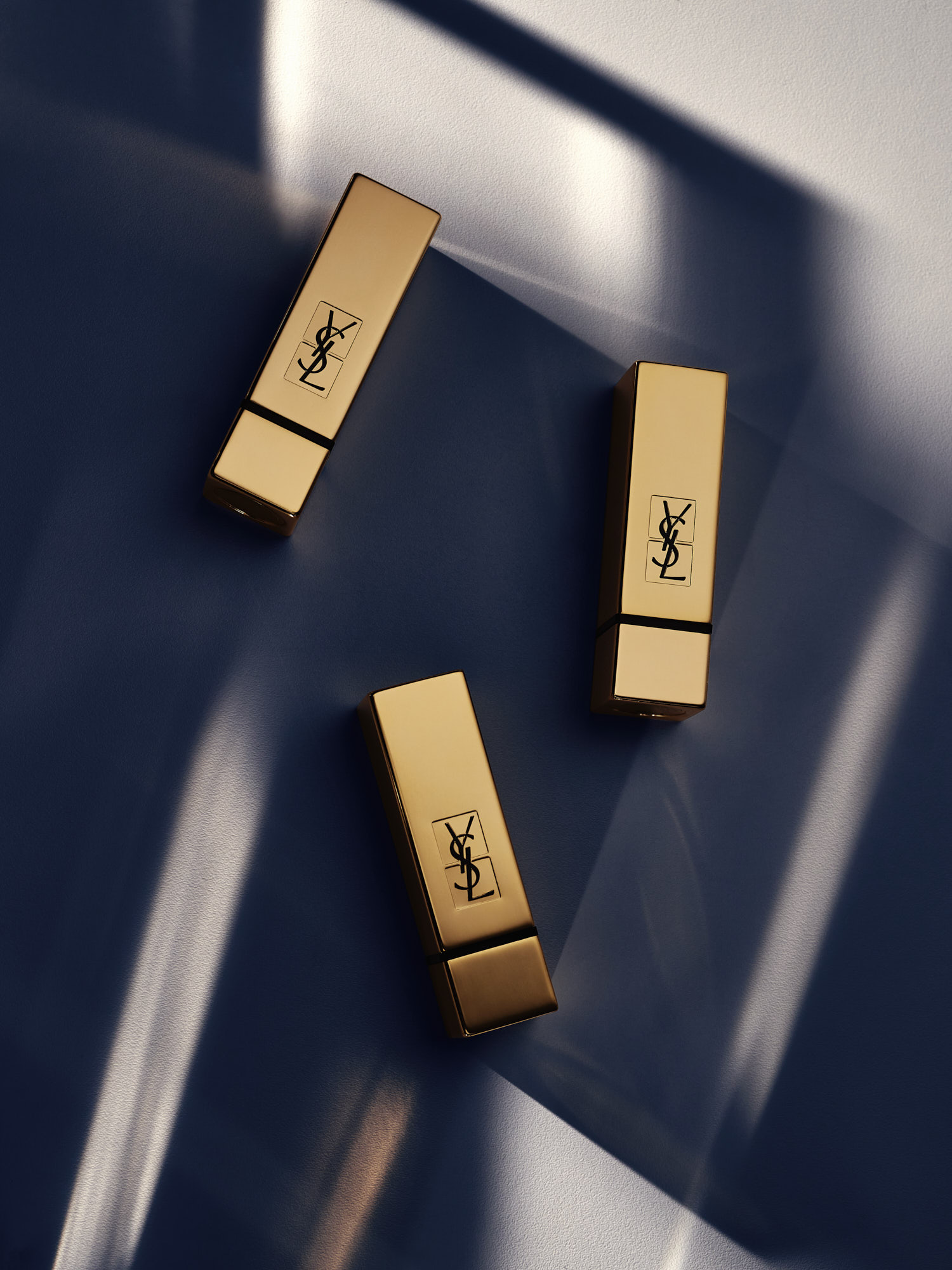 YVES SAINT LAURENT BEAUT&Eacute;